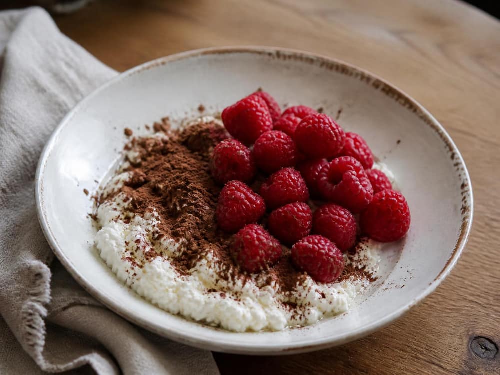 Kwark met cacao en framboos